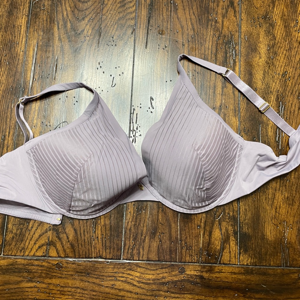 Third Love 40C Seamless Stripe Plunge Bra
